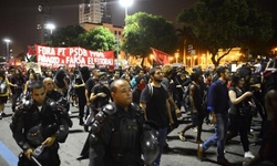 PROTESTO contra partidos polticos no Centro do Rio