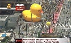 SO PAULO - Homem fura o pato da Fiesp e  preso na Av. Paulista