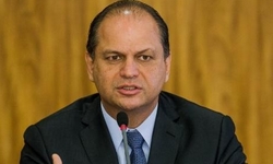 PLANOS DE SADE - Ministro defende novo plano de sade popular