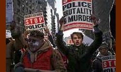 EUA - Violncia Policial Racista, confronto e prises em protesto