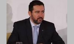 REFORMA DA PREVIDNCIA - Ministro nega a inexistncia de dficit