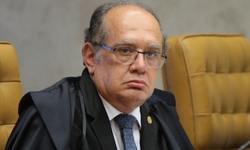 GILMAR MENDES - Grupo de cidados protocola pedido de impeachment contra Mendes