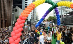 PARADA LGBT-SP 19 trios eltricos e 3 milhes de pessoas