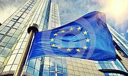 EUROBARMETRO - 73% dos europeus apoiam o Euro