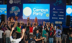 CAMPUS PARTY  Jovens aproveitam em Braslia para fazer negcios