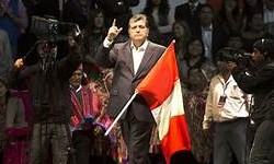 ALAN GARCIA Ex-presidente do Peru pede asilo no Uruguai