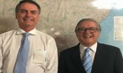 VLEZ  exonerado. Bolsonaro anuncia Weintraub como sucessor