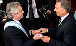 ALBERTO FERNANDEZ assume o governo na Argentina