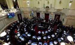 ARGENTINA - Senado Aprova Lei de Emergncia Econmica