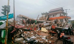 INDONSIA - Terremoto de 6,2 Richter mata 56 pessoas 