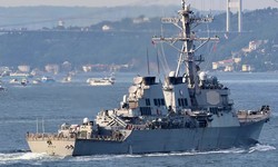 DESTRIER DOS EUA entra no  Mar Negro. Marinha Russa monitora.