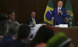 REUNIO MINISTERIAL - Lula defende crescimento com responsabilidade e seguridade social