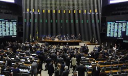 CAMARA FEDERAL aprova Projeto que amplia Número de Deputados federais