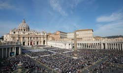 CONCLAVE - 2º Dia - Vaticano tem Fumaça Preta após 3ª votação