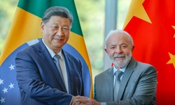 LULA reune-se com empresários chineses em Pequim